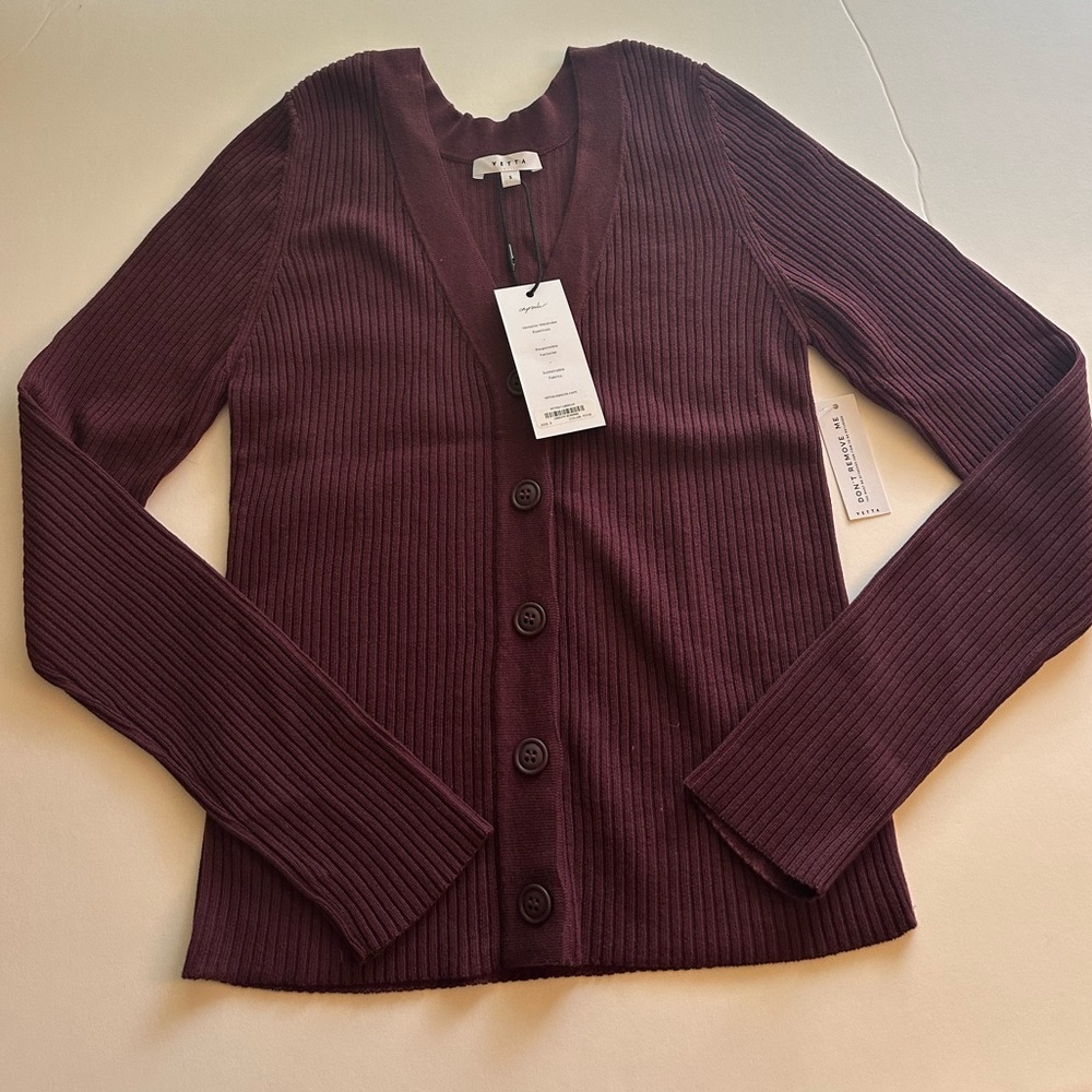 Vetta fitted Cardigan- Wine Small